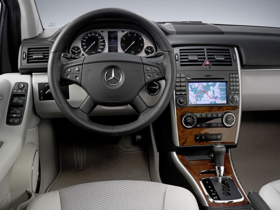  Mercedes-Benz B-Class 2008 года  (фото 2 из 20)